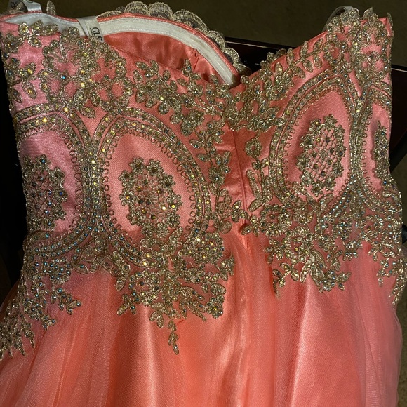 ✨️Homecoming Dress, Worn Once - Picture 4 of 6
